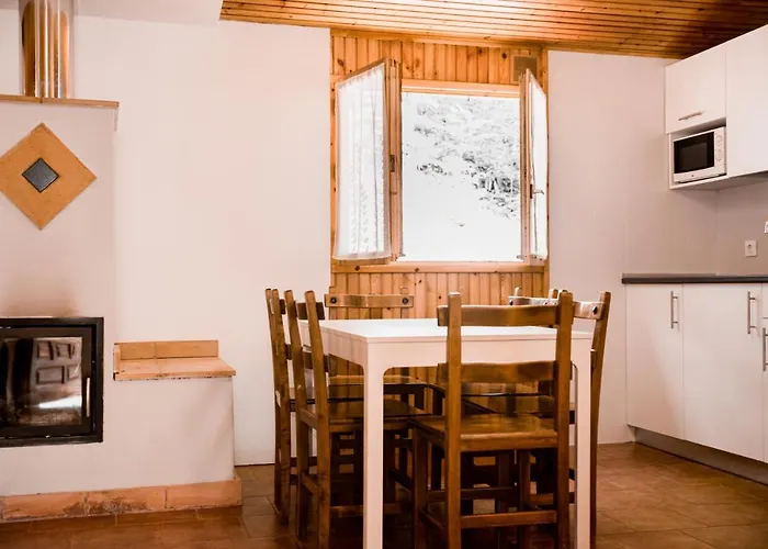 Gaztainuzketa Mendi Etxeak Leintz-Gatzaga (Salinas de Léniz)